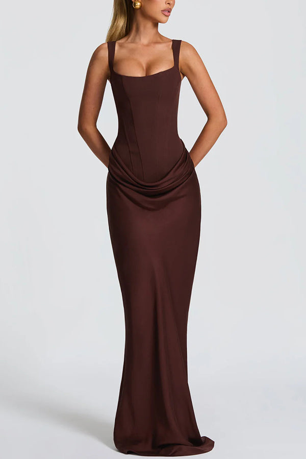 | Vestido largo con escote cuadrado