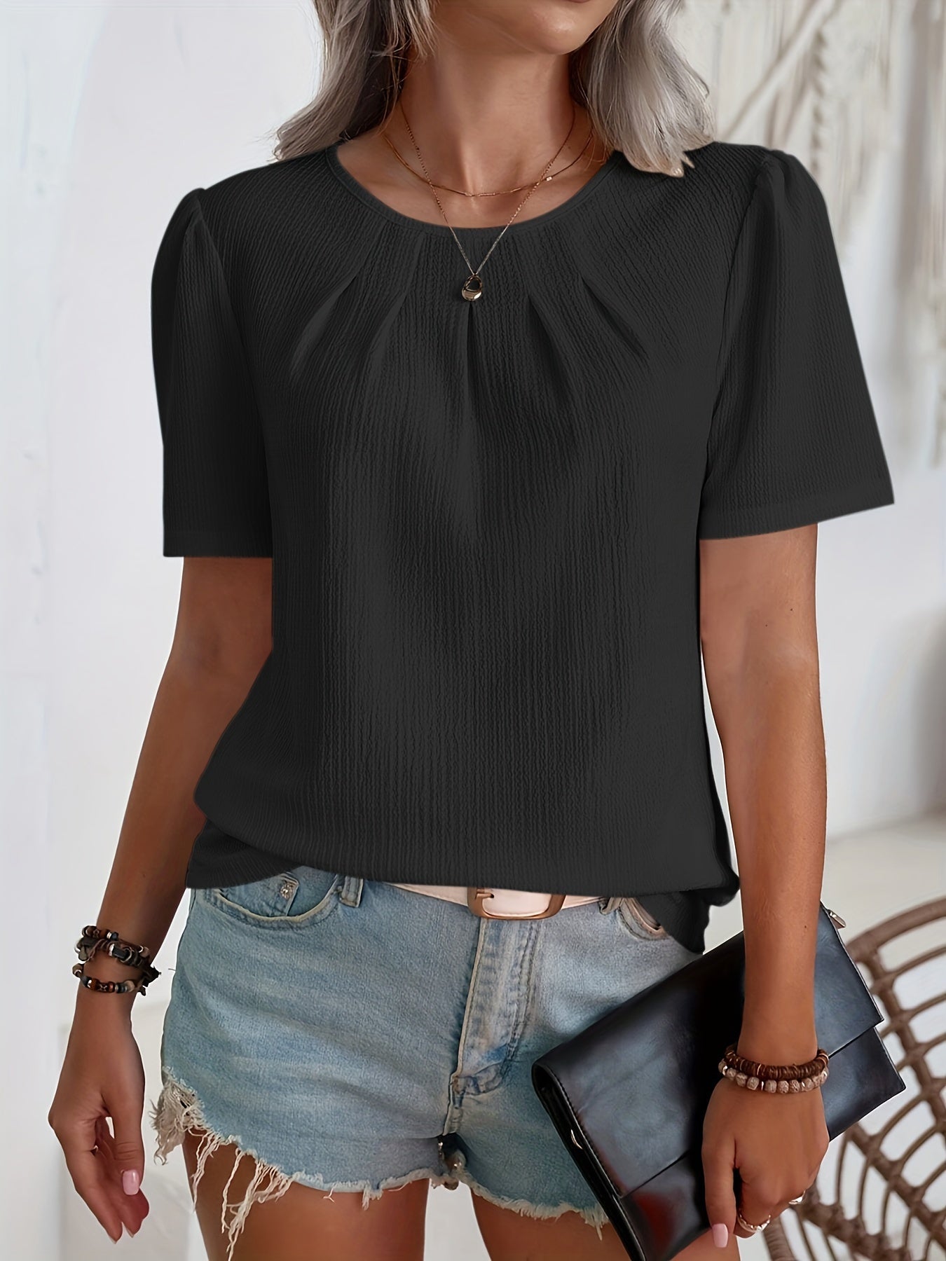 Camiseta elegante con un sutil relieve