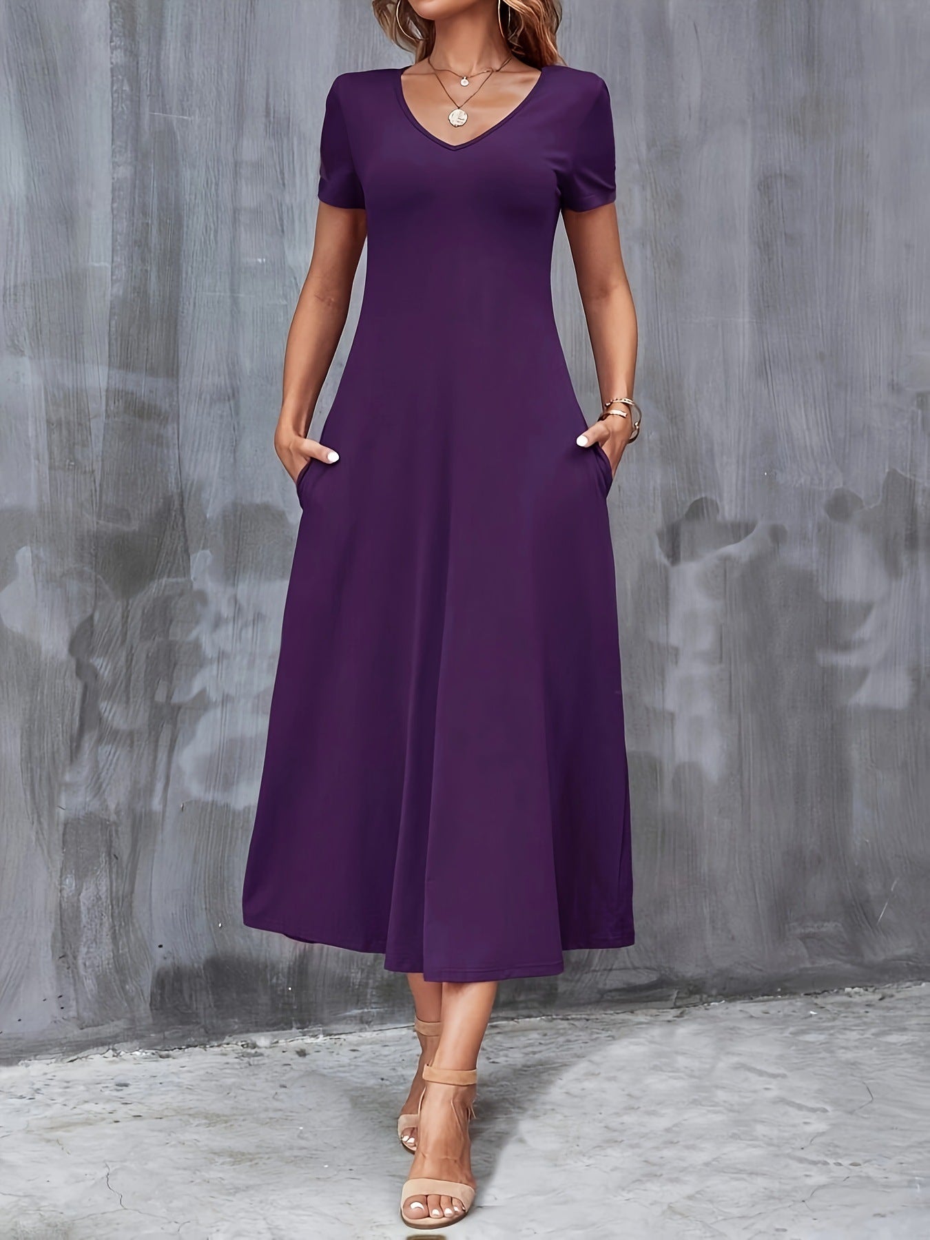 Vestido largo, fluido y elegante