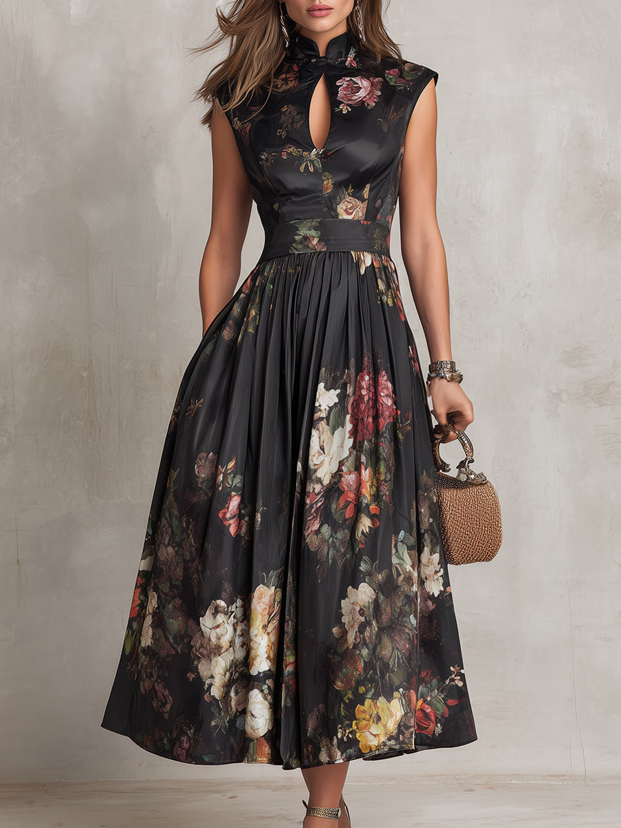 | Vestido midi negro de satén plisado con estampado floral y cuello con abertura en forma de llave