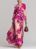 | Vestido largo floral en tonos rojo y rosa con escote en V y cinturón