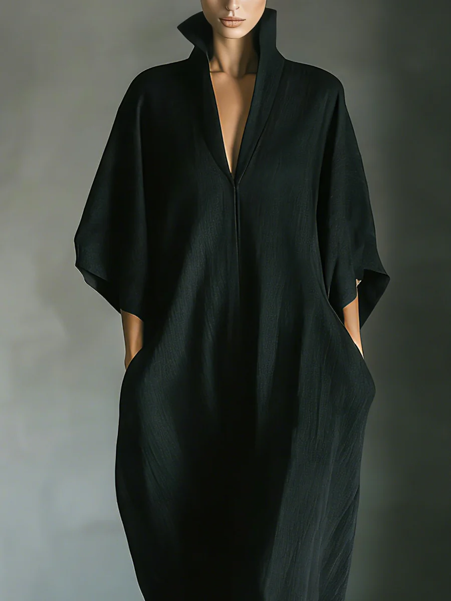 | Vestido largo negro oversize de estilo minimalista con mangas tipo kimono