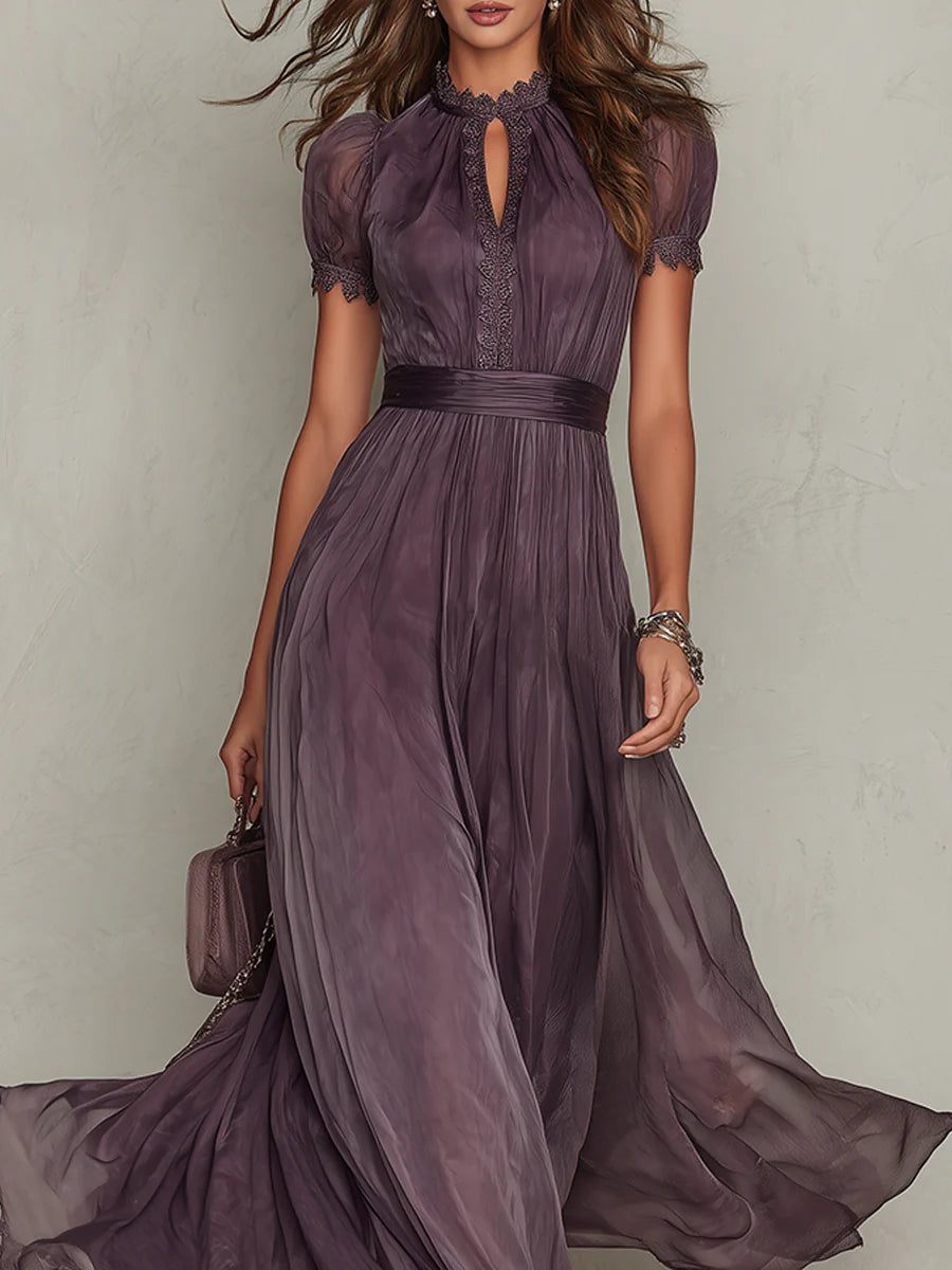 Flavia | Vestido largo morado con escote en V y ribete de encaje de gasa
