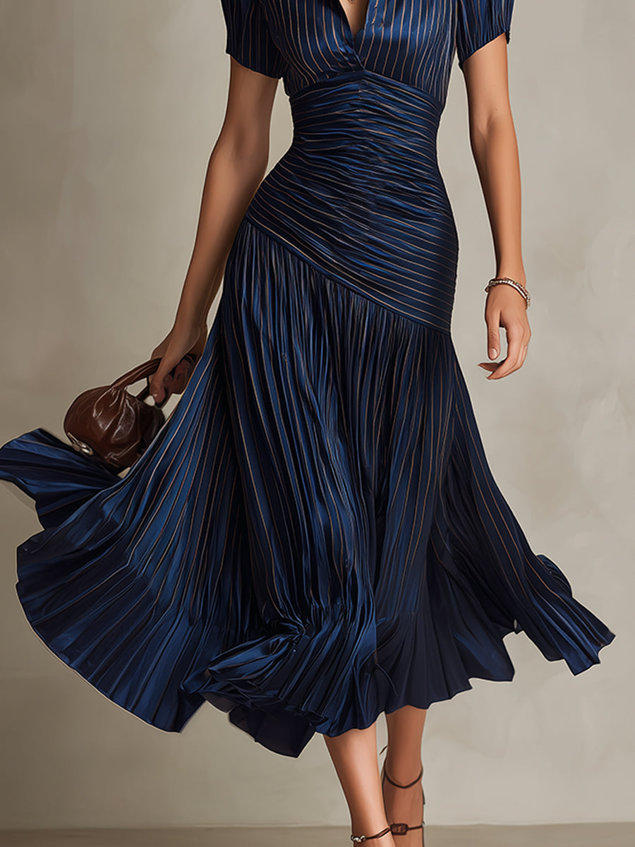 ∙ Vestido midi satinado con rayas retro