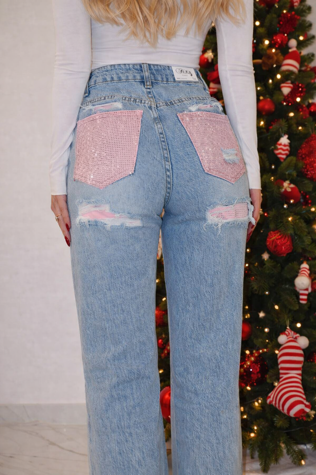 Jeans con un bolsillo brillante