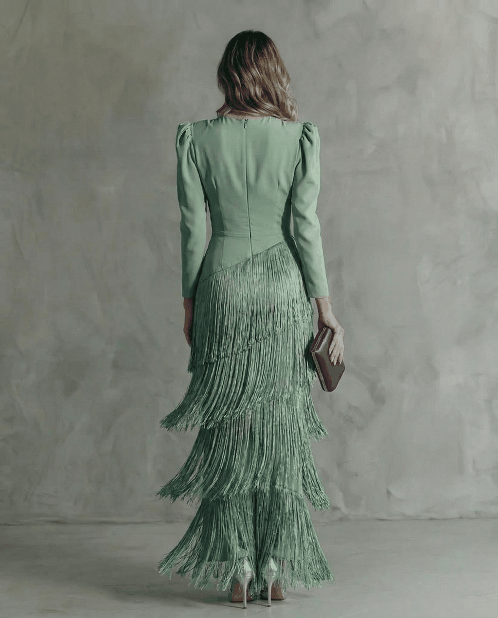 Abito elegante con maniche a frange