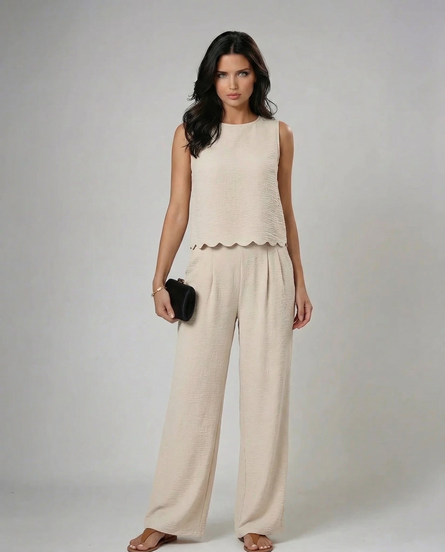 Valentina · Conjunto de dos piezas con top de encaje y pantalón ancho