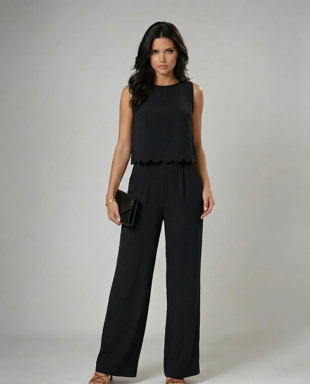 Valentina · Conjunto de dos piezas con top de encaje y pantalón ancho
