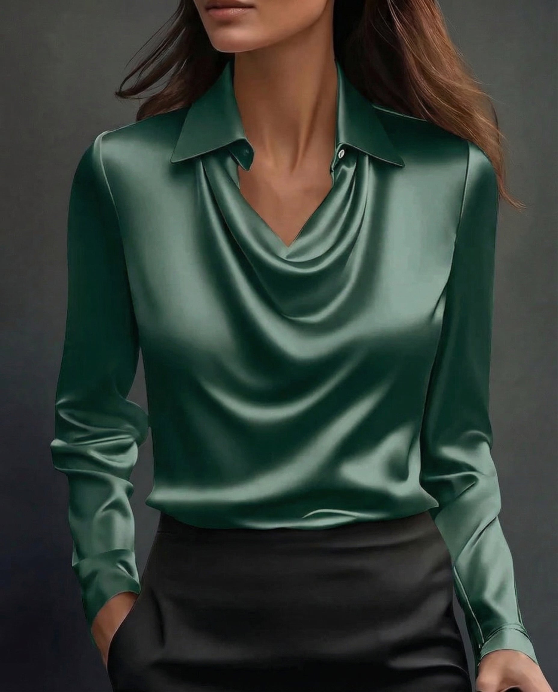 Celia · Camisa de satén con cuello en V