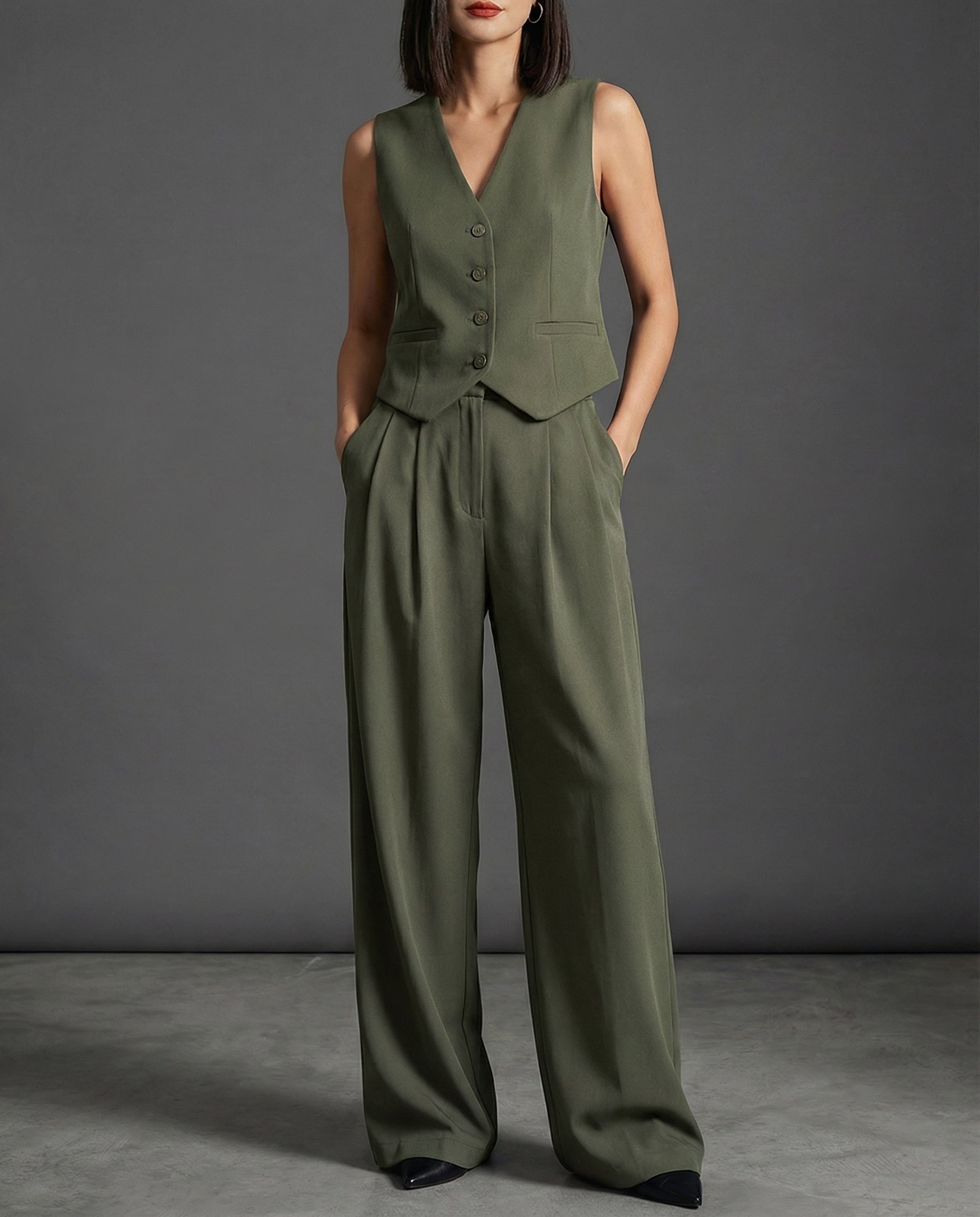 Victoria · Conjunto ejecutivo con chaleco y pantalón
