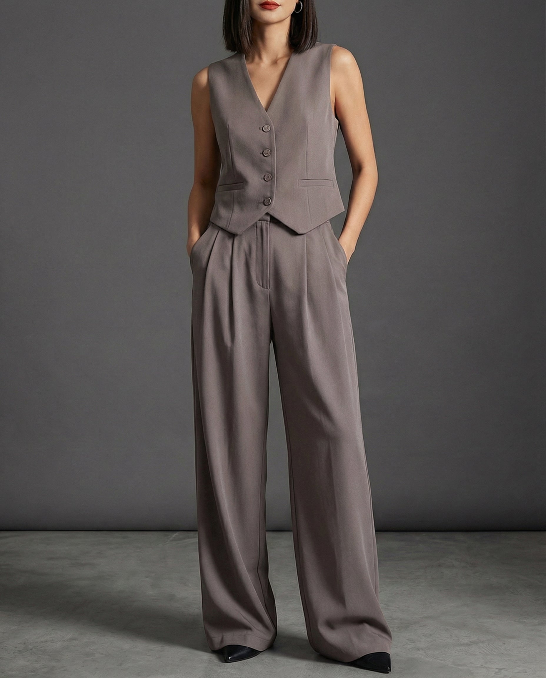 Victoria · Conjunto ejecutivo con chaleco y pantalón