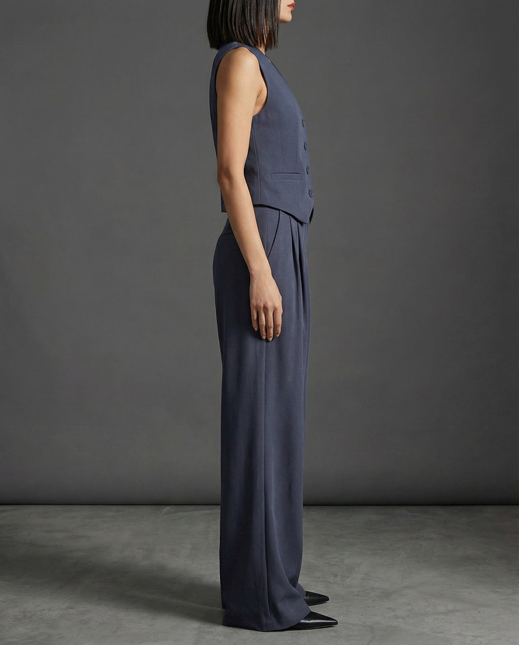 Victoria · Conjunto ejecutivo con chaleco y pantalón