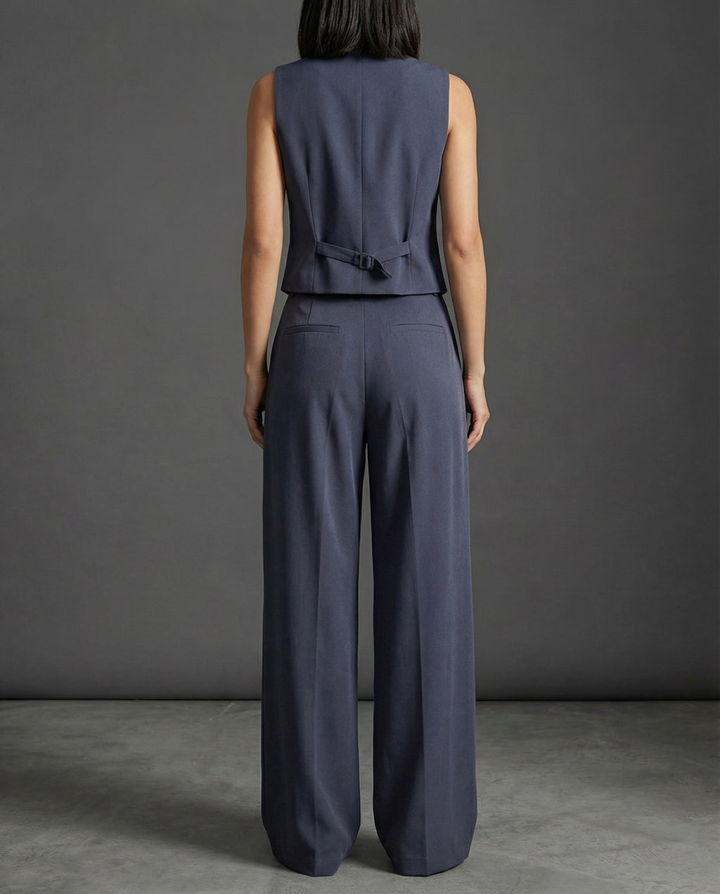 Victoria · Conjunto ejecutivo con chaleco y pantalón