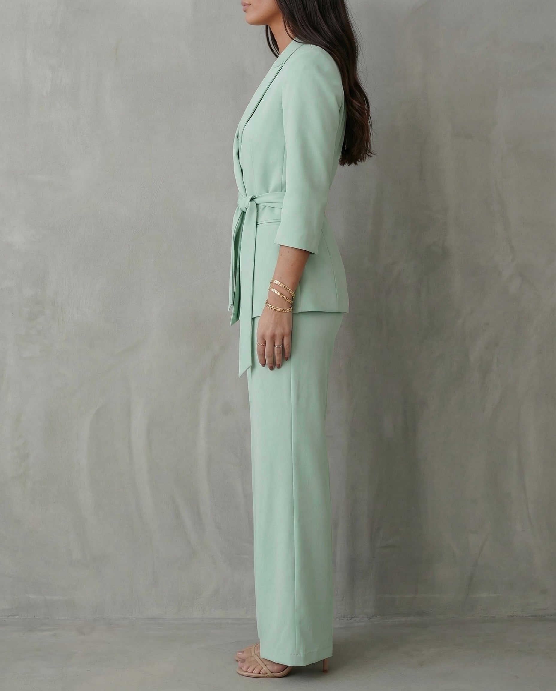 Elena · Conjunto ejecutivo con blazer y pantalón