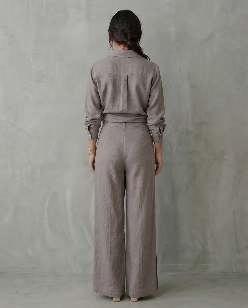 Constanza · Conjunto elegante con cárdigan y pantalón